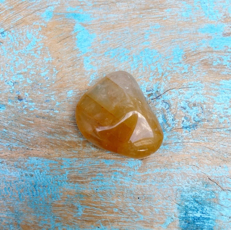 Limoniet Kwarts knuffelsteen "Golden Healer"