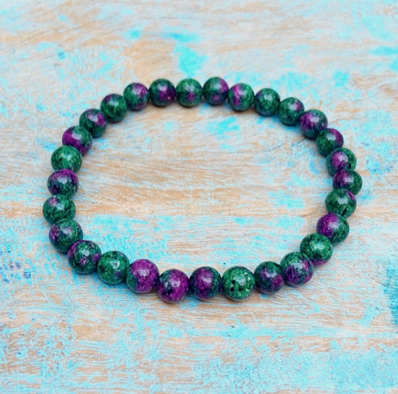 Robijn in fuchsiet armband "Passie & Kracht"