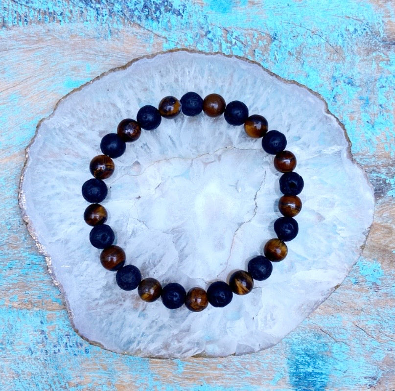 Tijgeroog met Lavasteen armband XL "Beheerste Kracht"