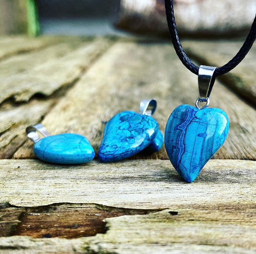Blue Apatite heart pendant "Spiritual Guide"