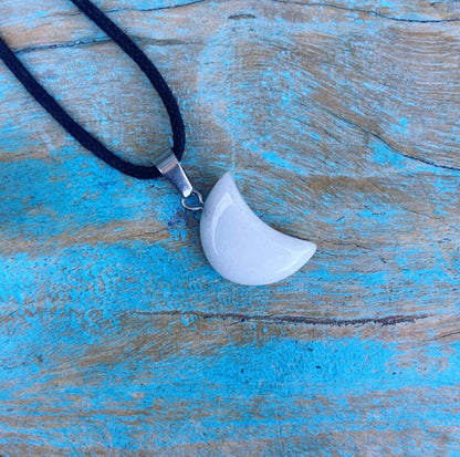 Moon Mood hangertje Witte Jade "Ik ben er weer"