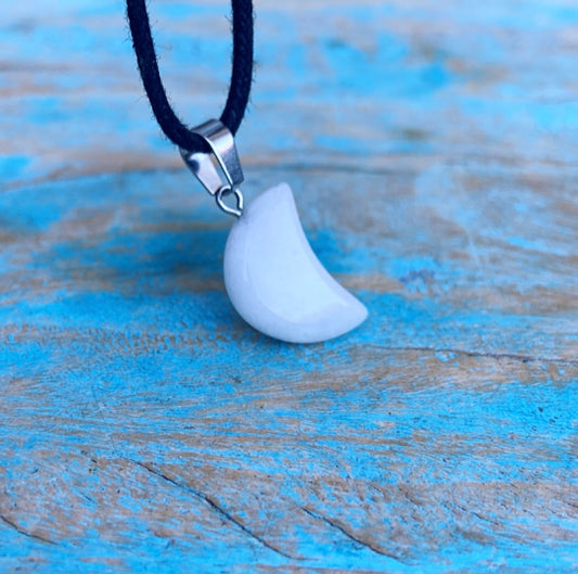 Moon Mood hangertje Witte Jade "Ik ben er weer"