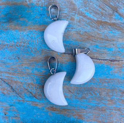 Moon Mood hangertje Witte Jade "Ik ben er weer"