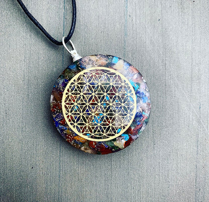 Orgon hanger met Chakra edelstenen "CRYSTAL BALANCE"
