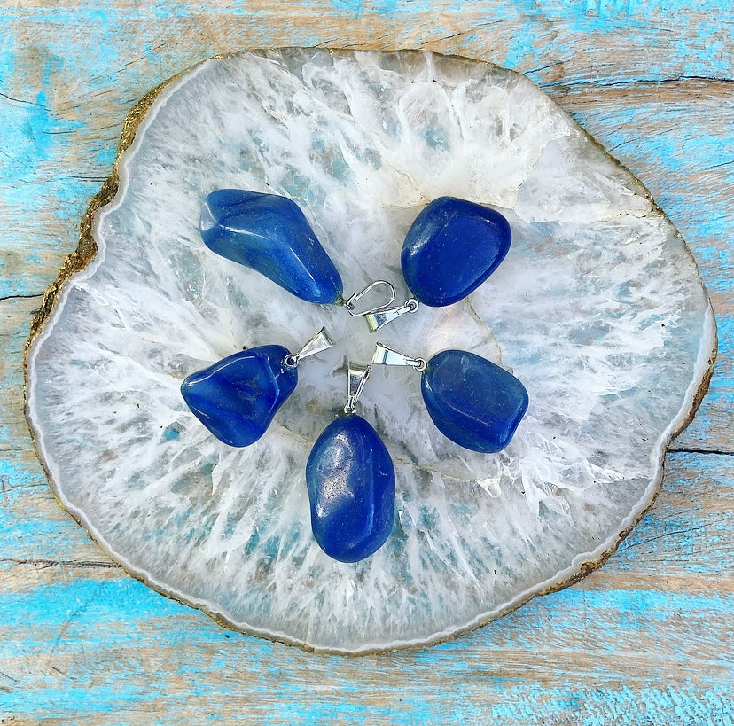 Blauwe kwarts hangertje "De Verbinding"