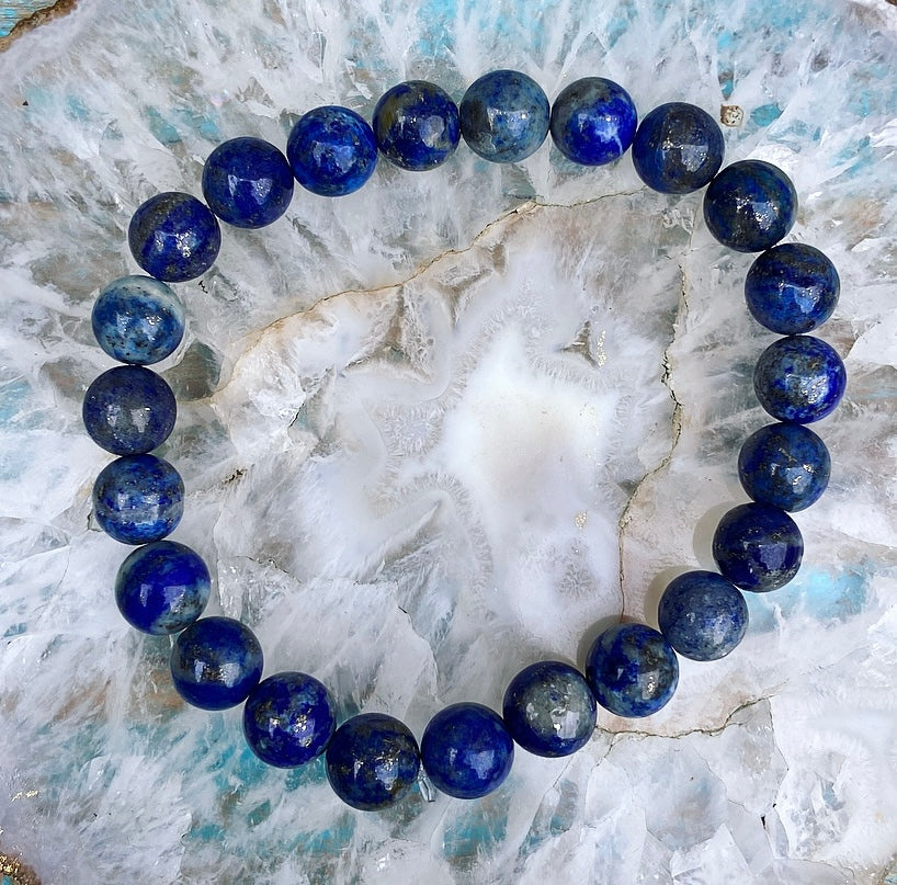 Lapis Lazuli bracelet "Dare and do"