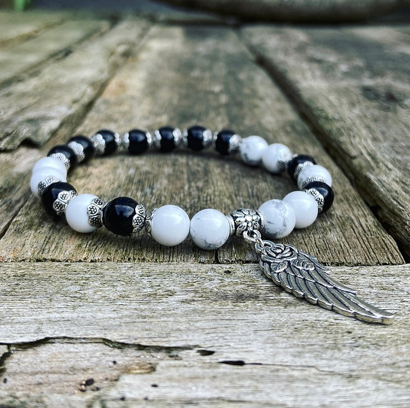 Lucky Charm Armband Onyx & Howliet "Vrij van Zorgen"