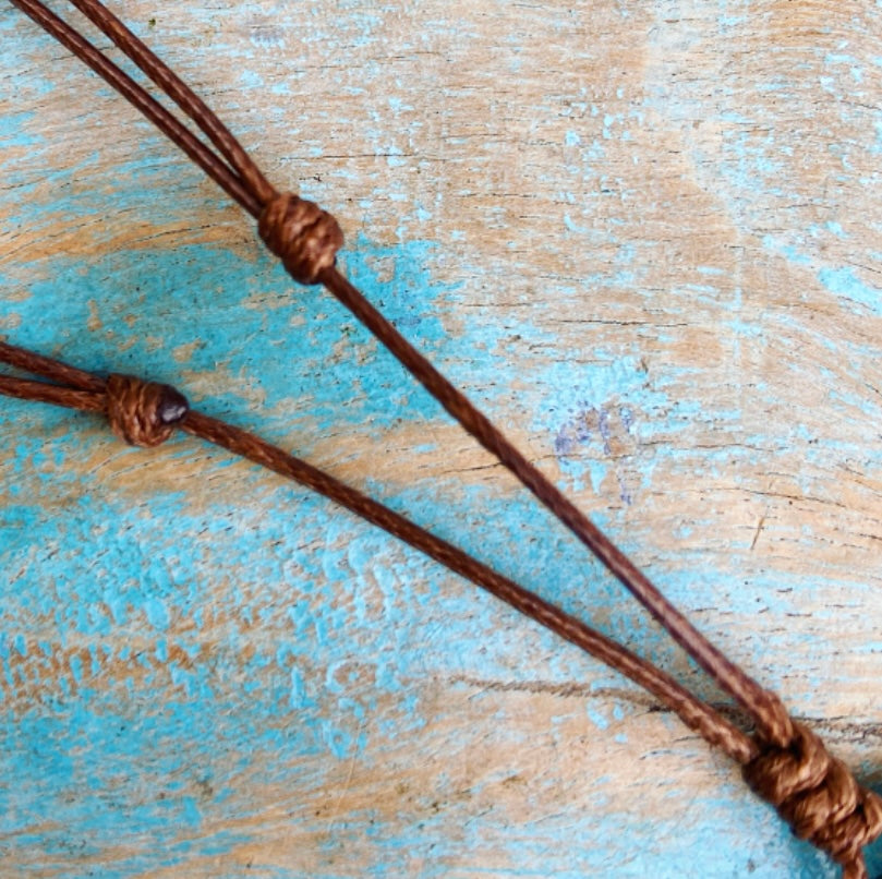 Prehniet hanger "Volg je Gevoel"