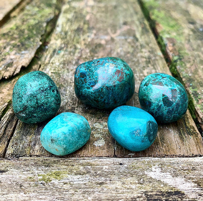 Chrysocolla knuffelsteen "ENERGIE DOSEREN"