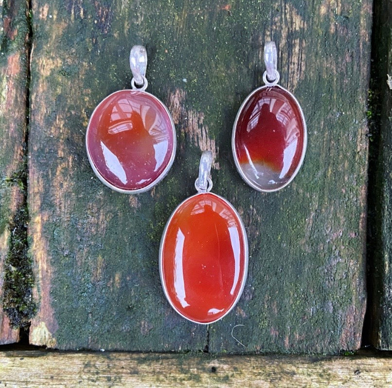 Carneool hanger "Ik Mag Er Zijn"