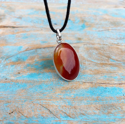 Carneool hanger "Ik Mag Er Zijn"