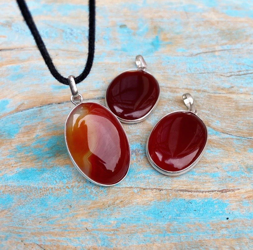 Carneool hanger "Ik Mag Er Zijn"