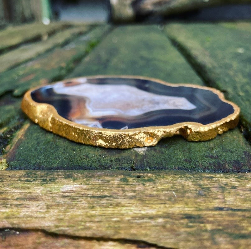 Onderzetter van zwarte agaat "Innerlijke Rust"