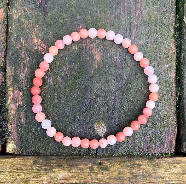 Roze Maansteen armbandje  "Je eigen Maanritme"