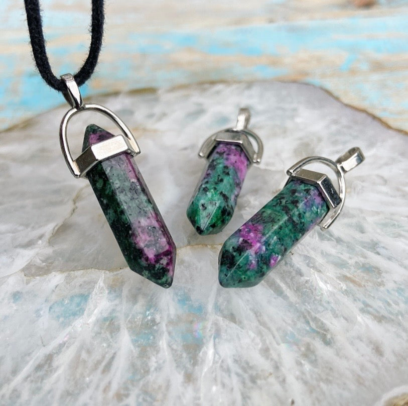 Dubbelpunt hanger Robijn "Power & Passie"