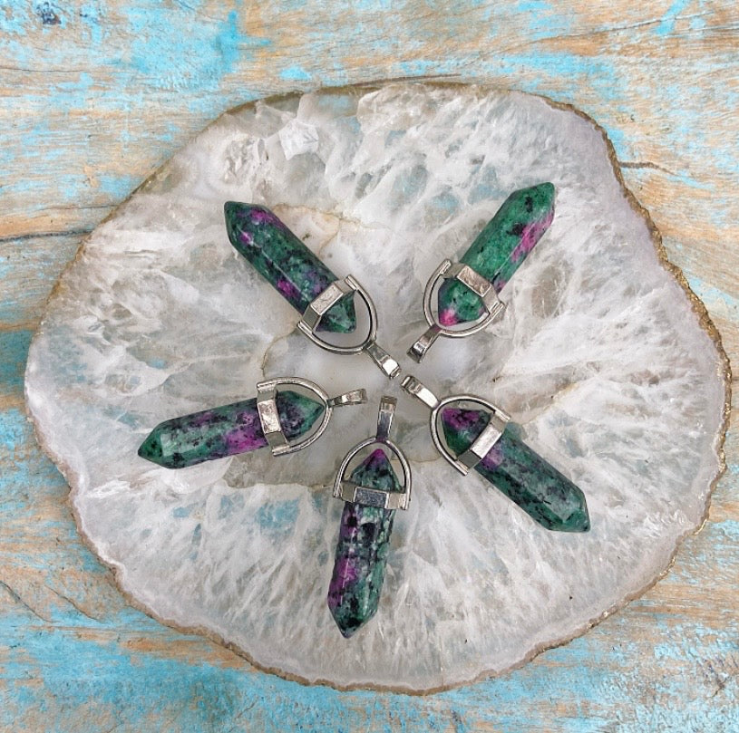 Dubbelpunt hanger Robijn "Power & Passie"