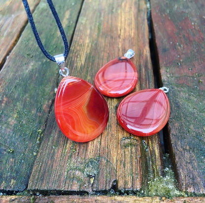 Carneool hanger "Terug naar je basis"