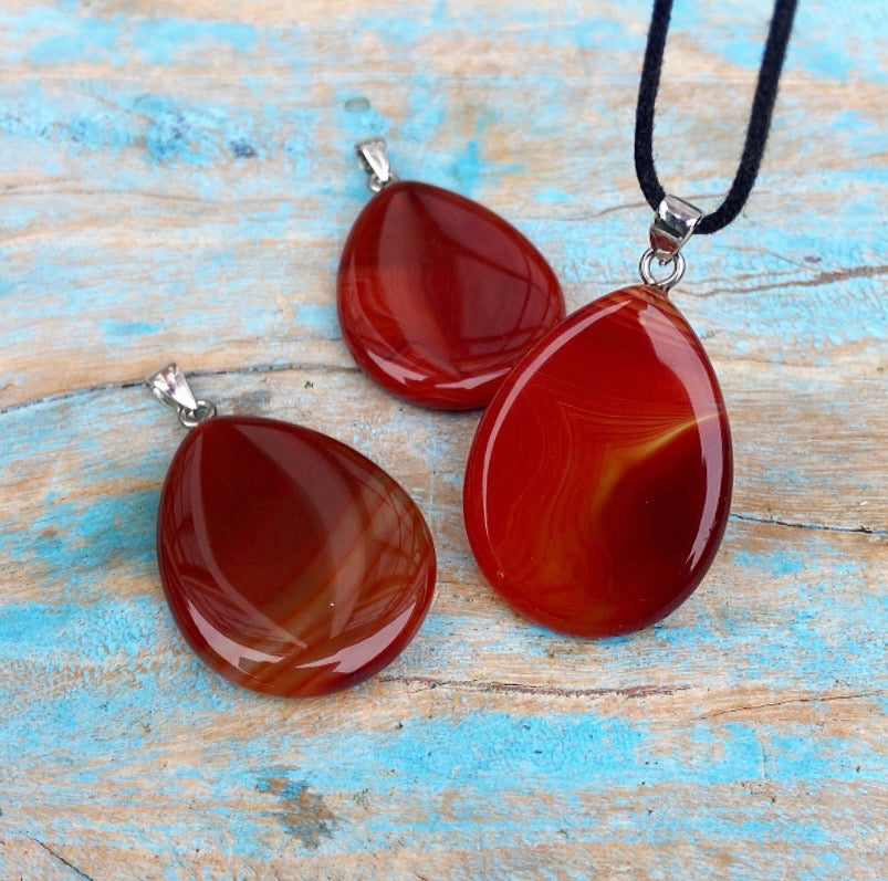 Carneool hanger "Terug naar je basis"