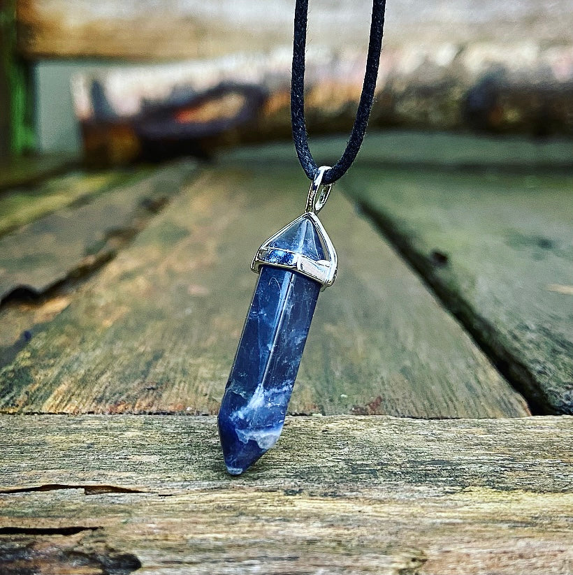 Colon pendant Sodalite "Assertiveness &amp; Self-esteem"