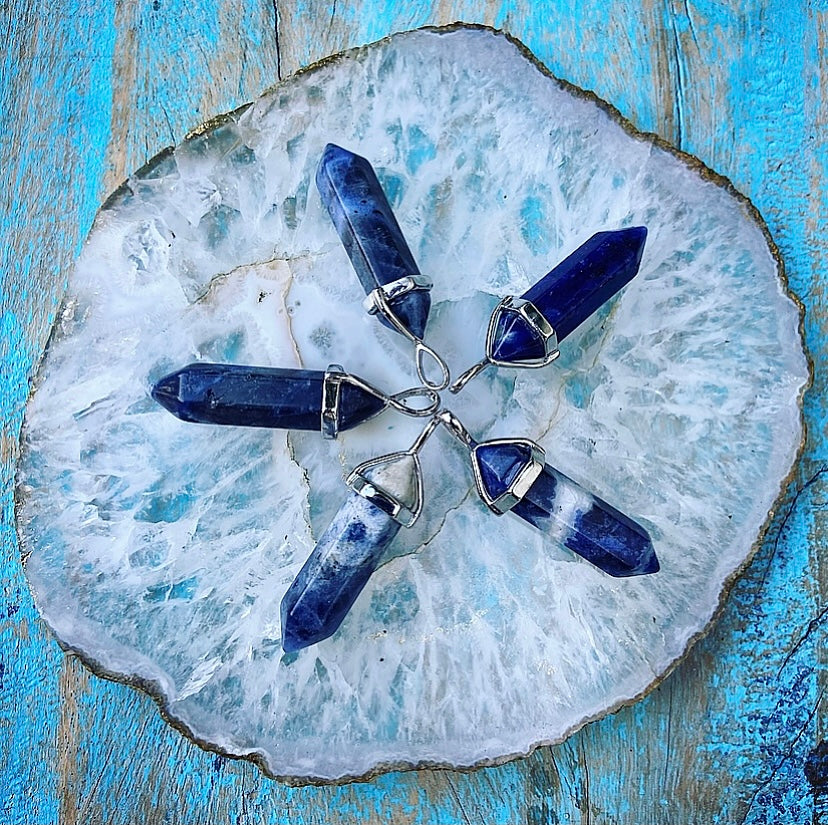 Colon pendant Sodalite "Assertiveness &amp; Self-esteem"