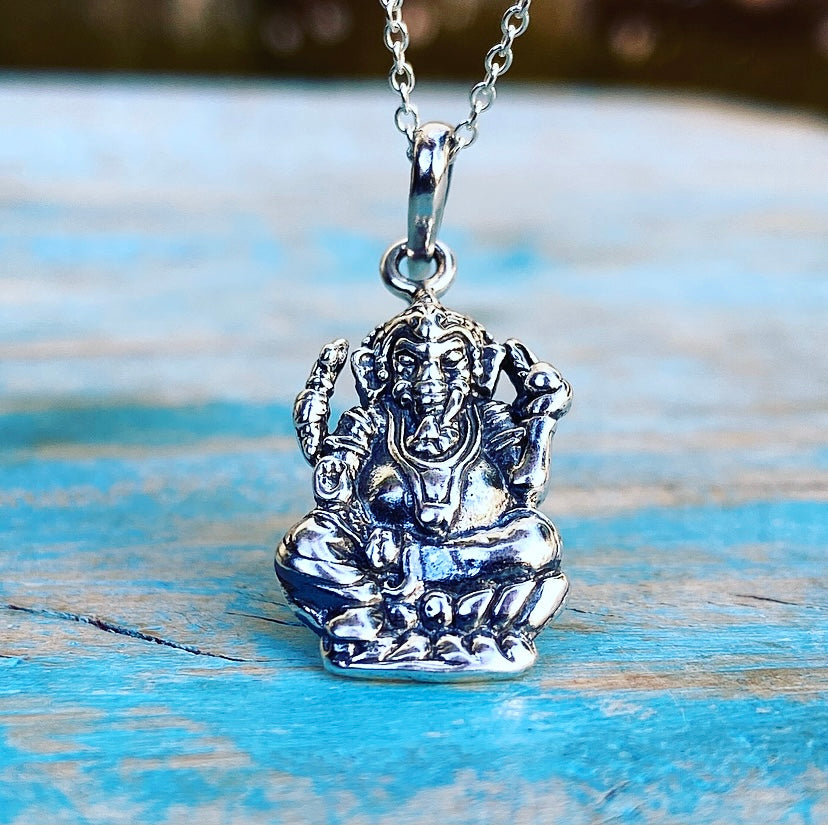 Zilveren hanger "Ganesha, de Geluksbrenger"