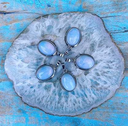 Opalite pendant "PURIFICATION &amp; PASSION"