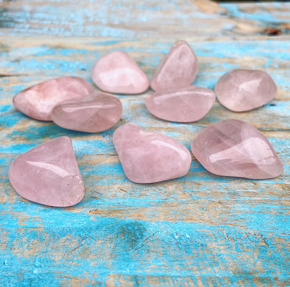 Rose quartz tumbled stone "Love"