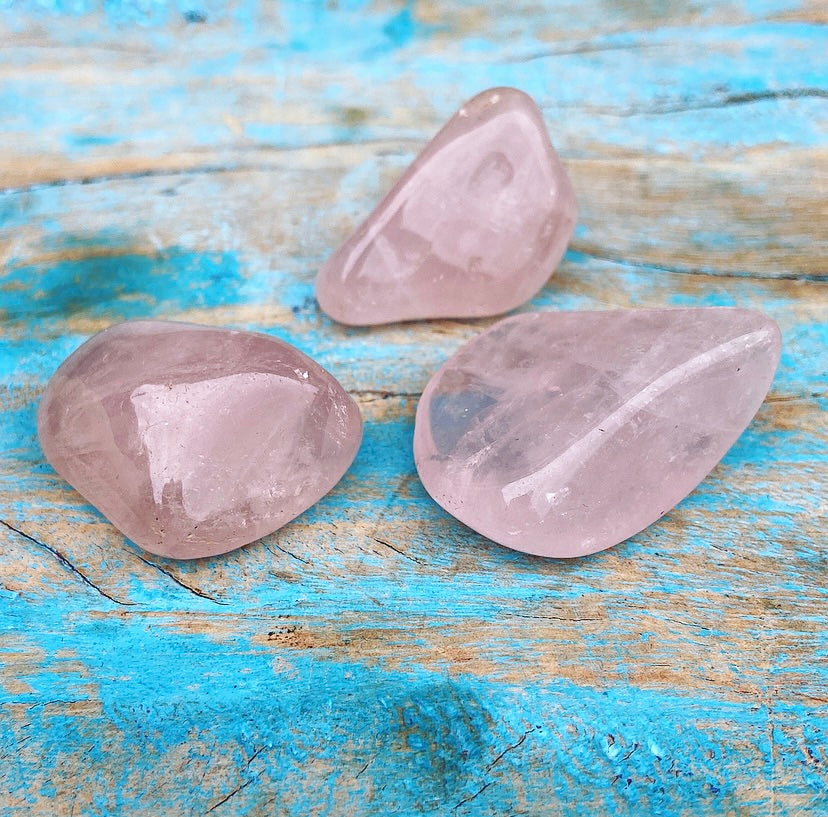 Rose quartz tumbled stone "Love"