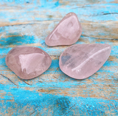 Rose quartz tumbled stone "Love"