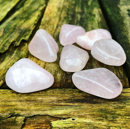 Rose quartz tumbled stone "Love"
