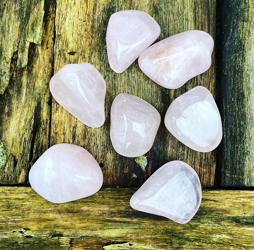 Rose quartz tumbled stone "Love"