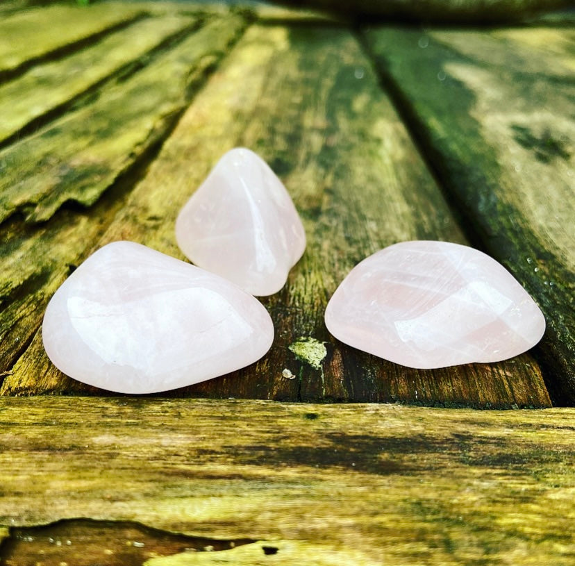 Rose quartz tumbled stone "Love"