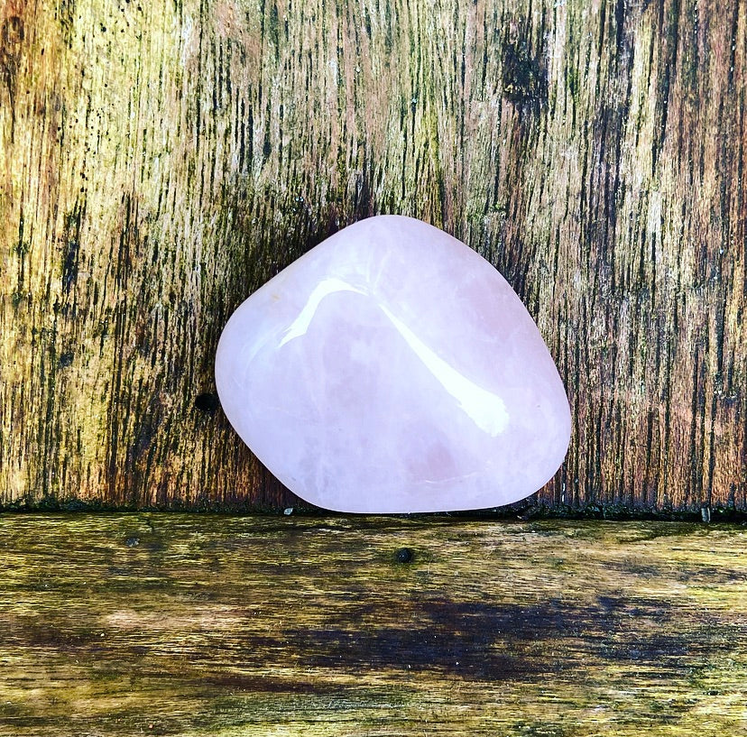 Rose quartz tumbled stone "Love"