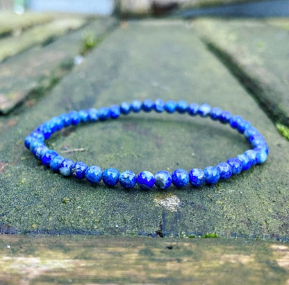 Lapis Lazuli armbandje "Durven en doen"