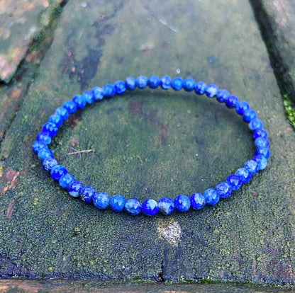 Lapis Lazuli armbandje "Durven en doen"
