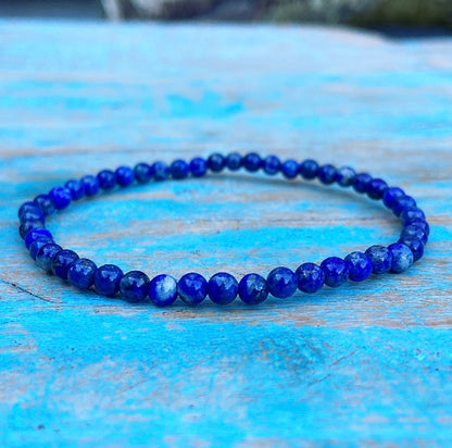 Lapis Lazuli armbandje "Durven en doen"