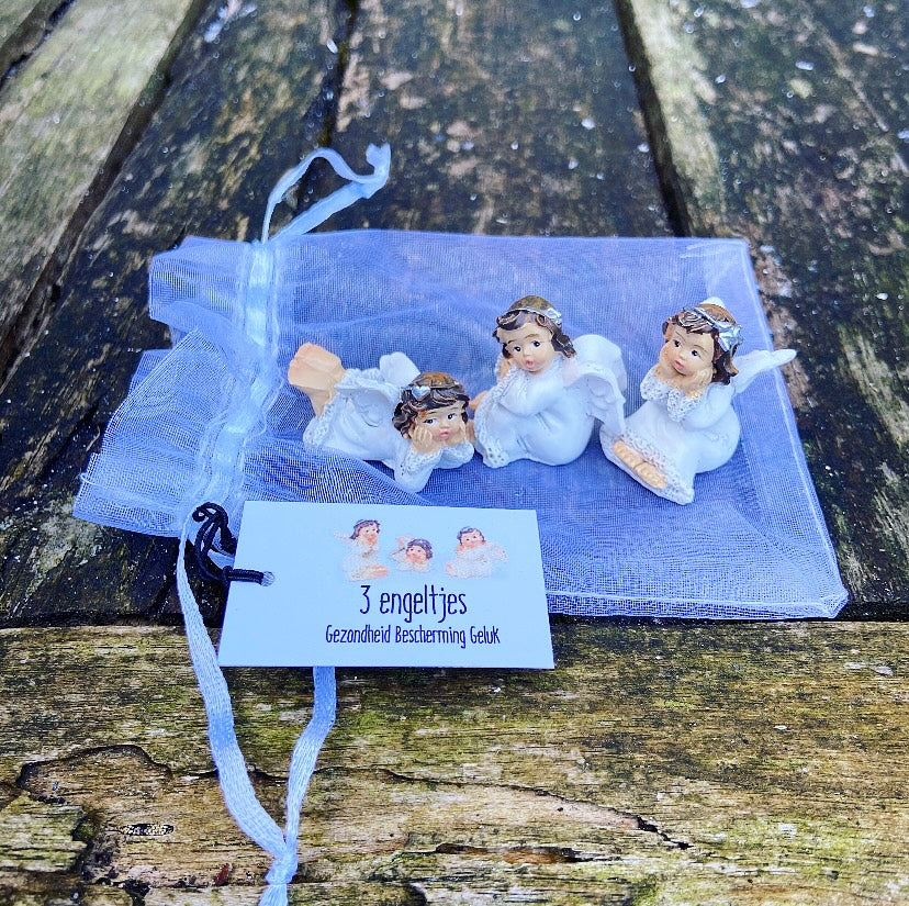 Drie engeltjes in geschenkzakje "Gezondheid, bescherming, geluk"