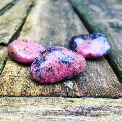 Rhodonite tumbled stone "First Aid for Discomfort"
