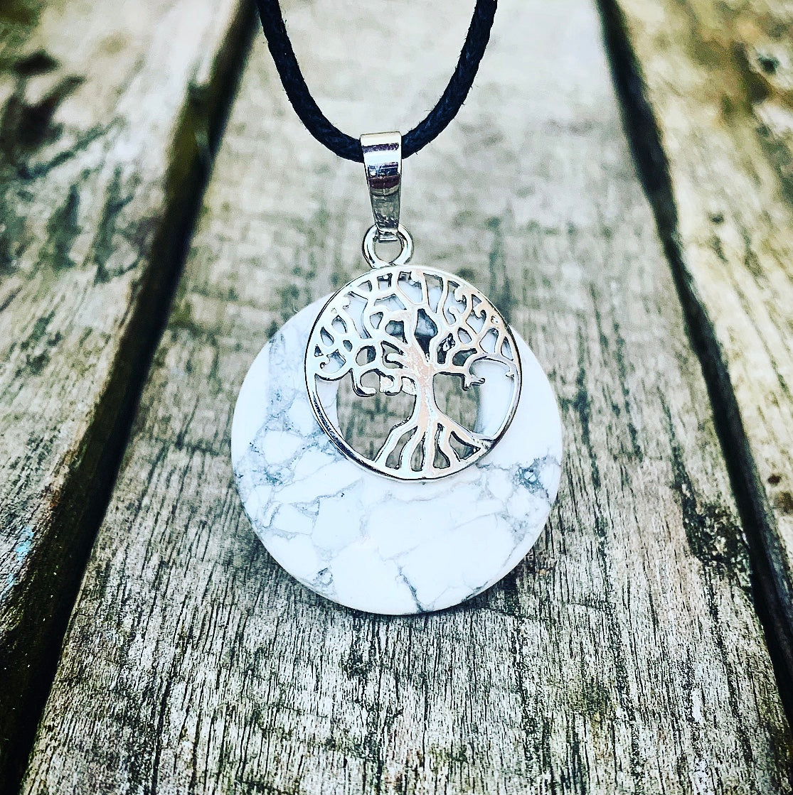 Donut pendant Howlite "Peace"